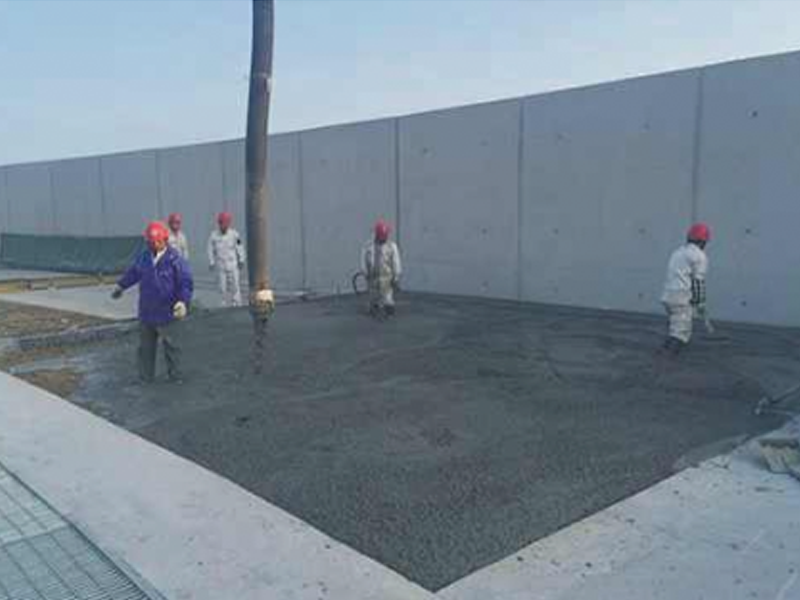 对坑底进行找平、修整